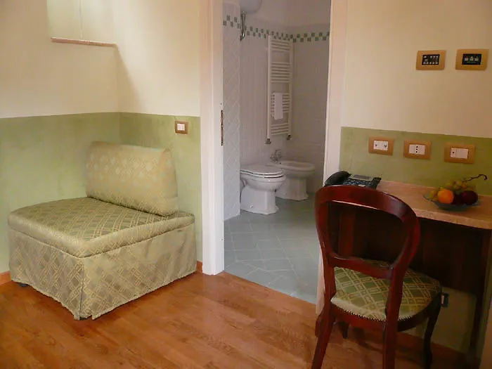 ****  מלון רומא Palazzo Venere איטליה